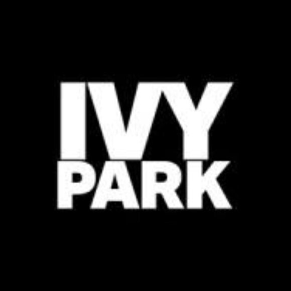 Ivy Park Black And White Hoodie Size XL - Picture 2 of 7